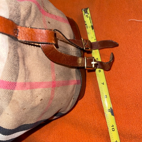 Vintage Burberry canvas and leather diaper bag with changing pad. - Picture 5 of 16